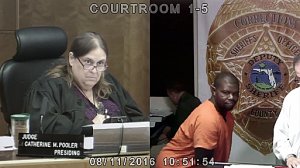 A suspected car thief twerks in front of a Miami judge on Aug. 11, 2016. (Credit: WSVN via CNN)
