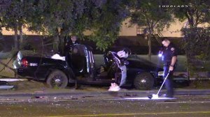 A Los Angeles County sheriff's deputy was seriously injured in a crash in Long Beach on Sept. 27, 2016. (Credit: Loudlabs)