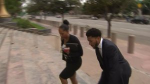 Derrick Rose enters U.S. District Court in downtown L.A. on Oct. 12, 2016. (Credit: KTLA)