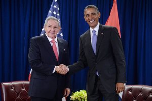 U.S. President Barack Obama, right, and President Raul Castro of Cuba shake hands during a bilateral meeting at the United Nations Headquarters on Sept. 29, 2015 in New York City. (Credit: Anthony Behar-Pool/Getty Images)