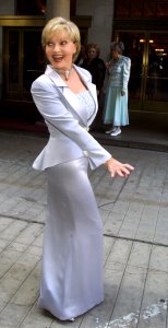 Actress Florence Henderson arrives at the California Design College on June 6, 2002, for the 11th Annual Graduation Fashion Show in Los Angeles, California.  (Credit: J. Emilio Flores/Getty Images)