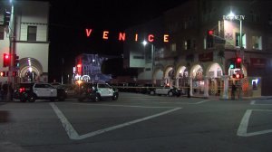 Police responded to a fatal stabbing in Venice on Nov. 22, 2016. (Credit: OnScene.TV)