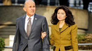 Former Los Angeles County Sheriff Lee Baca and his wife, Carol Chiang, arrive at the federal courthouse in downtown Los Angeles in December 2016 for his trial. Baca is charged with conspiracy and obstruction of justice. (Credit: Irfan Khan / Los Angeles Times)