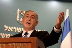 Israeli Prime Minister Benjamin Netanyahu delivers a statement to the press at his Jerusalem office on December 28, 2016, in response to a speech by the US Secretary of State. (Credit: Gali Tibbon/AFP/Getty Images)