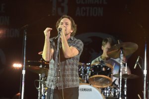 Musician Eddie Vedder of Pearl Jam performs on stage at the 2015 Global Citizen Festival to end extreme poverty by 2030 in Central Park on September 26, 2015 in New York City. (Credit: Theo Wargo/Getty Images for Global Citizen)