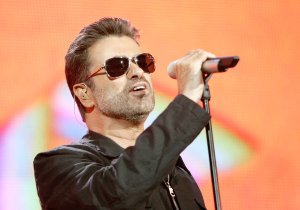 Singer George Michael performs on stage at 'Live 8 London' in Hyde Park on July 2, 2005 in London, England. (Credit: MJ Kim/Getty Images)