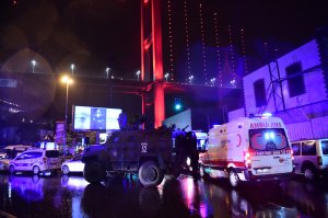 Turkish special force police officers and ambulances are seen at the site of an armed attack Jan. 1, 2017, in Istanbul. (Credit: Yasin Akgul / AFP / Getty Images)