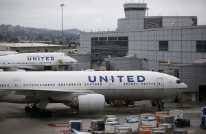 United Airlines planes sit on the tarmac at San Francisco International Airport on July 8, 2015 in San Francisco, California. (Credit: Justin Sullivan/Getty Images)