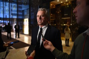 Robert F. Kennedy Jr. talks to the press following a meeting with U.S. President-elect Donald Trump at Trump Tower in New York, Jan. 10, 2017. (Credit: TIMOTHY A. CLARY/AFP/Getty Images)