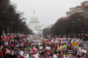 Protesters march down Pennsylvania avenue during the Women's March on Washington Jan. 21, 2017, in Washington, D.C. (Credit: Aaron P. Bernstein / Getty Images)