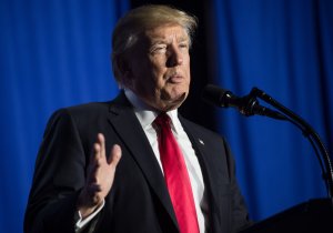 U.S. President Donald Trump speaks to the staff at the Department of Homeland Security in Washington, DC, on Jan. 25, 2017. (Credit: Nicholas Kamm / AFP / Getty Images)