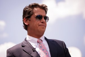 Milo Yiannopoulos, a conservative columnist and internet personality, holds a press conference down the street from the Pulse Nightclub, June 15, 2016 in Orlando, Florida. (Credit: Drew Angerer/Getty Images)