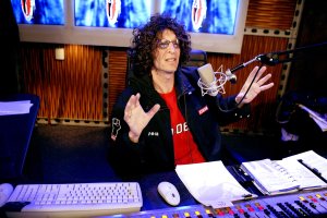 Radio talk show host Howard Stern debuts his show on Sirius Satellite Radio Jan. 9, 2006, at the network's studios at Rockefeller Center in New York City. (Credit: Getty Images)