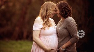 Morgan Williams, left, and Maggie Paxton, right, captured the pregnancy in a series of professional photos. (Credit: Steve Cruz Photography)