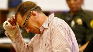 Steven Dean Gordon sits with his head down during sentencing proceedings in a Santa Ana courtroom on Feb. 3, 2017. (Credit: Mark Boster / Los Angeles Times)