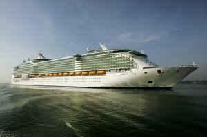 The world's largest ocean liner, the 'Liberty of the Seas' arrives at the Port of Southampton, on April 22, 2007 in Southampton, England. (Credit: Bruno Vincent/Getty Images)