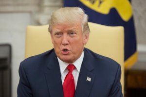 Donald Trump delivers brief remarks to members of the news media during a meeting with President Sauli Niinisto of Finland in the Oval Office on Aug. 28, 2017. (Credit: Michael Reynolds / Getty Images)