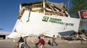 A quake as strong as magnitude 8.2 is possible on the southern San Andreas fault and would “cause damage in every city” in Southern California, said seismologist Lucy Jones. In this photo, the remains of a collapsed Kaiser building is seen following the 1994 Northridge earthquake. (Credit: Jonathan Alcorn / For the Times)