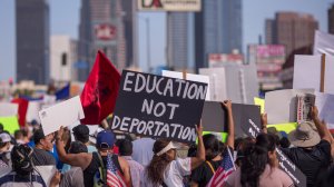 Thousands of immigrants and supporters march in Los Angeles on Sept. 10, 2017, to protest President Trump ending DACA. (Credit: David McNew/Getty Images)