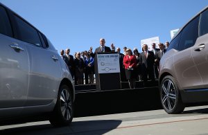 Gov. Jerry Brown speaks during the an event at the Exploratorium on Sept. 16, 2013, in San Francisco, where he met with corporate leaders at to discuss progress in the adoption of electric vehicles and workplace charging stations at businesses in the state. (Credit: Justin Sullivan/Getty Images)