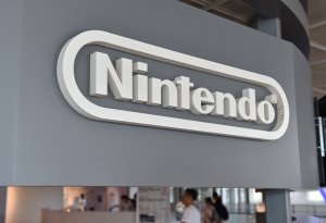 The logo of Japanese gaming giant Nintendo is displayed at a show room in Tokyo on July 20, 2016. (Credit: KAZUHIRO NOGI/AFP/Getty Images)