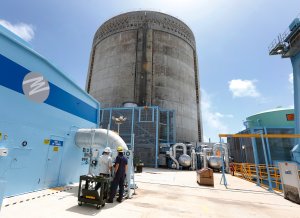 The Turkey Point Nuclear Reactor in Homestead, Florida, seen in this photo from May 18, 2017, is one of two nuclear plants shutting down ahead of Hurricane Irma. (Credit: RHONA WISE/AFP/Getty Images)