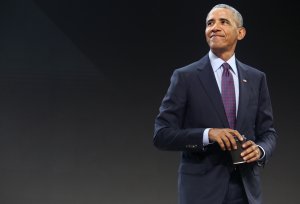 Former U.S. President Barack Obama prepares to leave the Gates Foundation Inaugural Goalkeepers event after speaking there on Sept. 20, 2017, in New York City. (Credit: Yana Paskova / Getty Images)