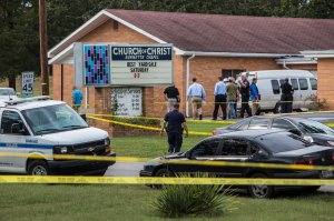 Law enforcement continues their investigation around the Burnette Chapel Church of Christ on Sept. 24, 2017, in Antioch, Tennessee. (Credit: Joe Buglewicz / Getty Images)