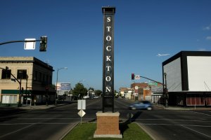 A sign is posted in a section of downtown Stockton, California. (Credit: Justin Sullivan/Getty Images)