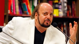 Writer and director James Toback speaks at a book discussion in New York City on July 30, 2009. (Credit: Jemal Countess/Getty Images)