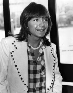 David Cassidy at a press conference in the LWT studios on the South Bank, London, in this file photo from May 1974. (Credit: Ian Showell/Keystone/Getty Images)