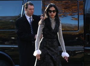 Huma Abedin, aide to Democratic presidential nominee Hillary Clinton, walks to the motorcade after Clinton voted on Nov. 8, 2016, in Chappaqua, New York. (Credit: Justin Sullivan / Getty Images)