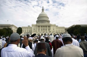 Muslims pray on the west front of the U.S. Capitol on September 25, 2009 in Washington, DC. (Credit: MANDEL NGAN/AFP/Getty Images)