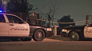 Montebello police investigate the discovery of a man's body near the Rio Hondo riverbed on Jan. 17, 2018. (Credit: KTLA)