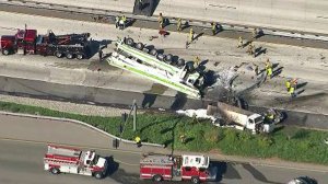 A multivehicle crash prompted the closure of the 10 Freeway in Rialto on Feb. 16, 2018. (Credit: KTLA)