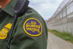 A Border Patrol agent patrols the U.S.-Mexico border in San Diego on May 17, 2016. (Credit: Bill Wechter / AFP / Getty Images)