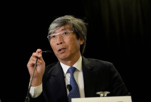 Dr. Patrick Soon-Shiong, Founder and CEO NantWorks, Leader of the Cancer MoonShot 2020, announces newest initiatives for Cancer MoonShot 2020 at Hyatt Regency Boston on Oct. 26, 2016, in Boston, Massachusetts. (Credit: Darren McCollester/Getty Images for NantHealth, Inc.)