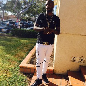 Devaughn Kemar Carter, 28, is seen in a photo posted to his Facebook page.