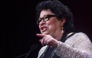 Supreme Court Justice Sonia Sotomayor receives the Leadership Award during the 29th Hispanic Heritage Awards at the Warner Theatre on Sept. 22, 2016 in Washington, D.C. (Credit: Leigh Vogel/Getty Images)