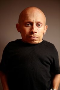 Actor Verne Troyer poses for a portrait during the 2009 Toronto International Film Festival while promoting "The Imaginarium Of Doctor Parnassus." (Credit: Matt Carr / Getty Images)