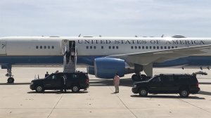 Vice President Mike Pence arrives at Naval Air Facility in El Centro on April 30. (Credit: Andrea Castillo / Los Angeles Times)