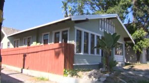 A Long Beach home is seen after human remains were unearth there on May 3, 2018. (Credit: KTLA)
