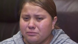 Isabel Chavez cries during a news conference detailing a claim filed against Los Angeles on May 21, 2018. (Credit: KTLA) 