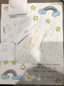 An undated photo shows the letter an asylum seeker from Honduras wrote to her son days after they were separated. (Credit: Eileen Blessinger via CNN)