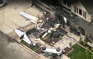 The pilot of a small plane died after the aircraft crashed into a house in Payson on Aug. 13, 2018. (Credit: KSL)