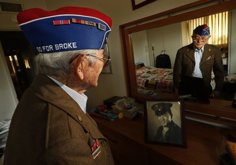 Yoshio Nakamura, 93, survived Nazi artillery in Italy, upon returning from WW II he found his house was gone. (Credit: Mel Melcon / Los Angeles Times)