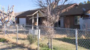 Authorities investigate a fatal shooting that occurred in Lake Los Angeles on Feb. 27, 2019. (Credit: KTLA)