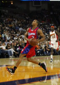 Sebastian Telfair of the Los Angeles Clippers in action during their game against the Golden State Warriors at Oracle Arena on November 6, 2009 in Oakland, California. (Credit: Ezra Shaw/Getty Images)