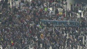 A large crowd of climate activists gathered in downtown L.A., one of a series of worldwide demonstrations held on Sept. 20, 2019. (Credit: KTLA)