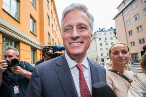 Robert C. O'Brien, special envoy sent by Donald Trump, returns to the courthouse after the lunch break on the third day of the A$AP Rocky assault trial at the Stockholm city courthouse on Aug. 2, 2019 in Stockholm, Sweden. (Credit: Michael Campanella/Getty Images)